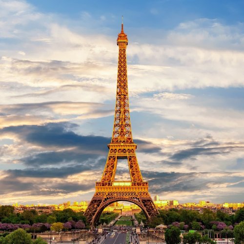 Eiffel Tower Quiz: Trivia Questions and Answers