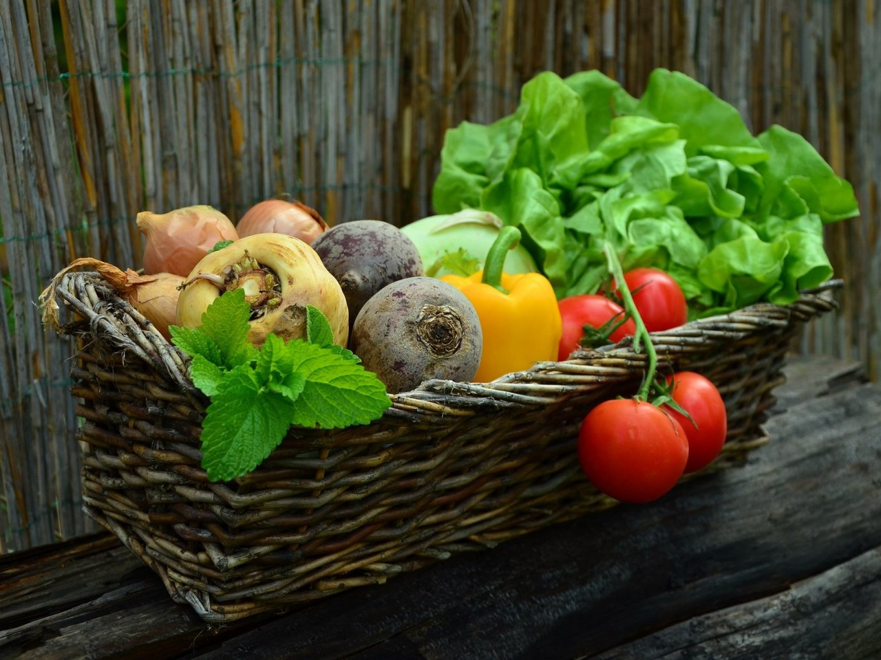 Basket full of Vegetables jigsaw puzzle