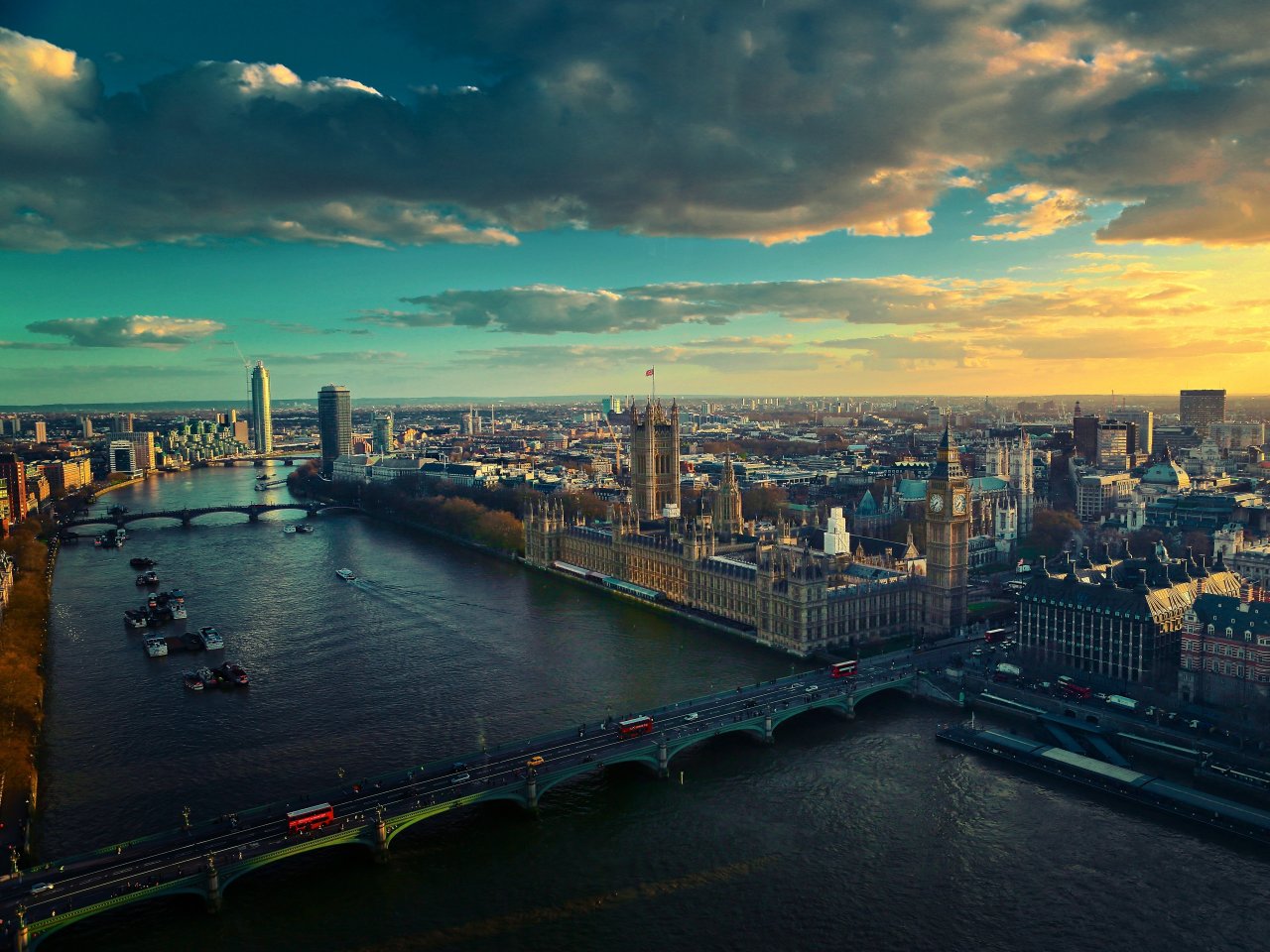 Panoramic view of London jigsaw puzzle