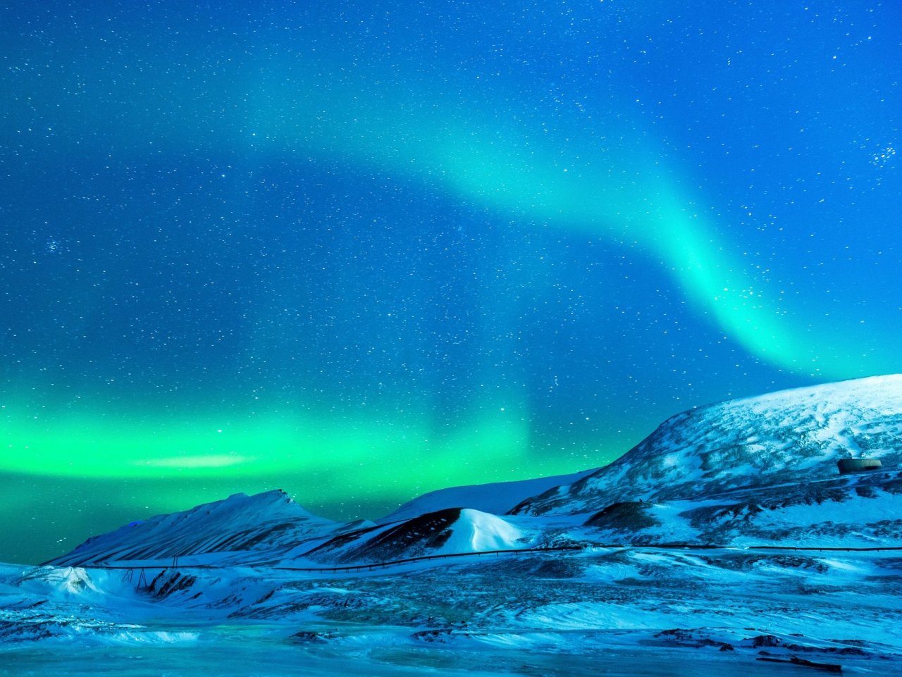 Green Northern Lights Online Jigsaw Puzzle