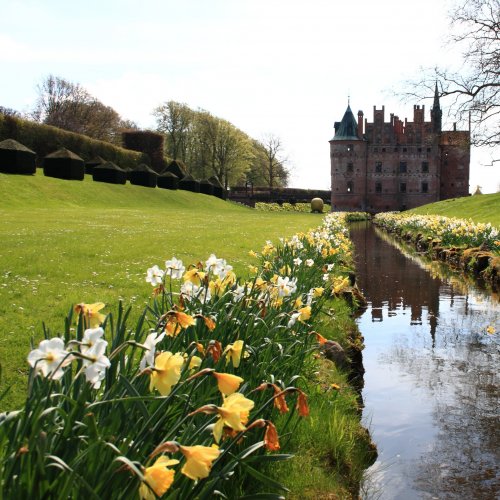 The Egeskov Castle jigsaw puzzle