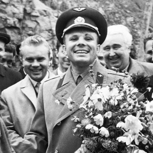 Yuri Gagarin Quiz: questions and answers