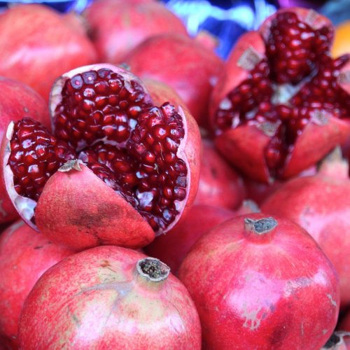 Pomegranate Quiz: questions and answers