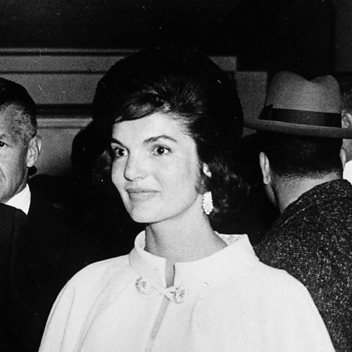 Jacqueline Kennedy Quiz: questions and answers