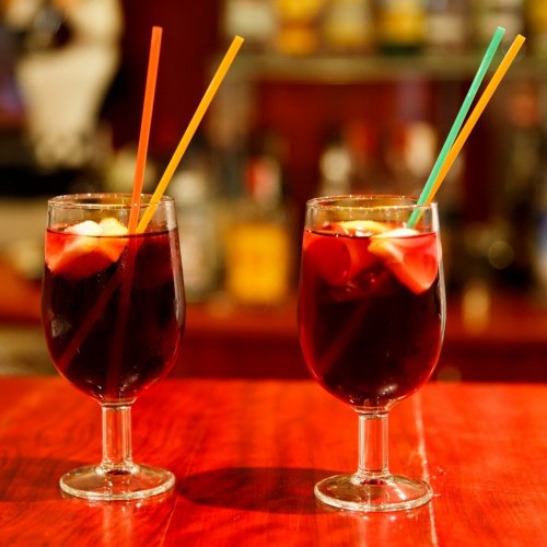 Sangria Quiz: questions and answers